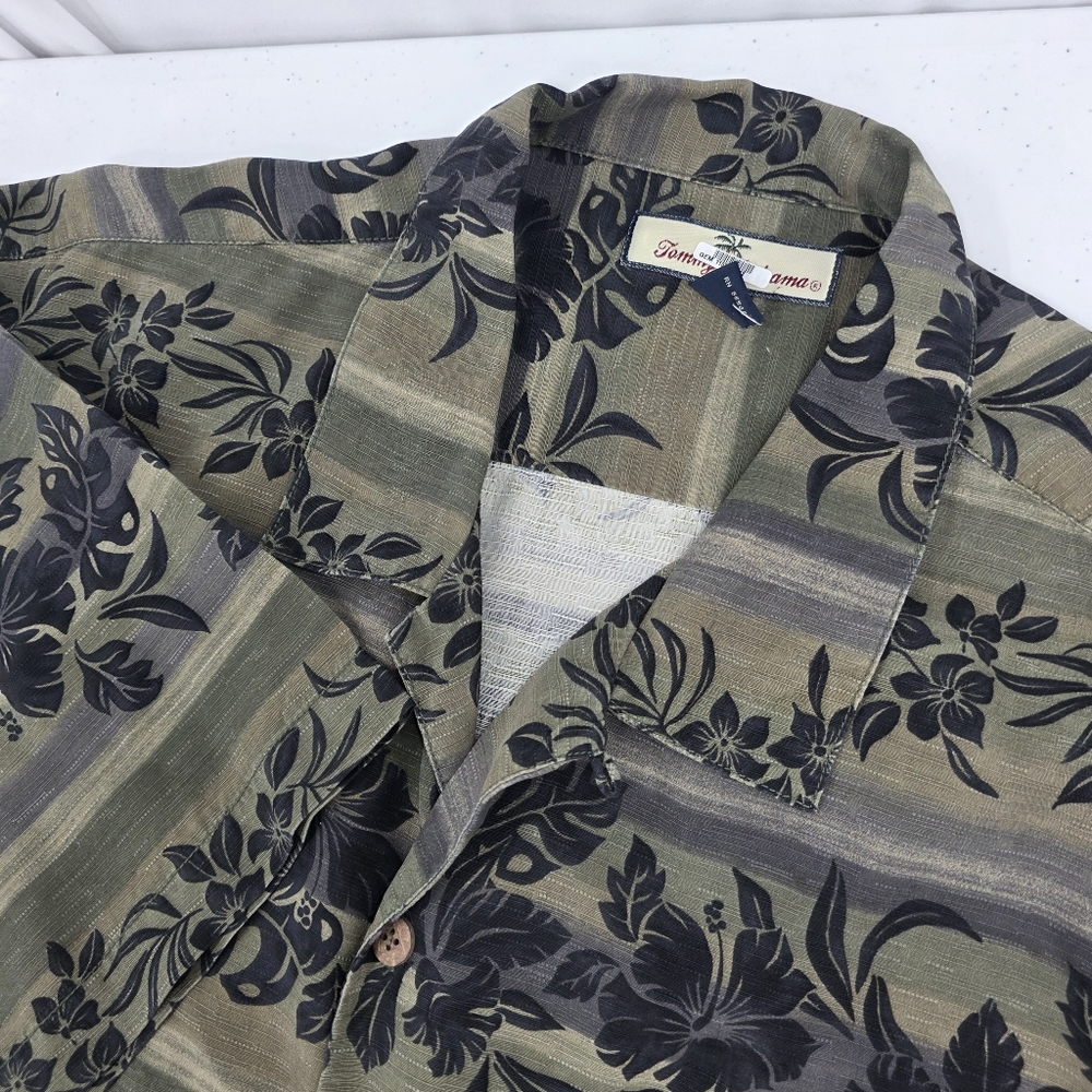 Vintage Tommy Bahama 100% Silk Hawaiian Shirt Men's XL Olive Green Black Floral.